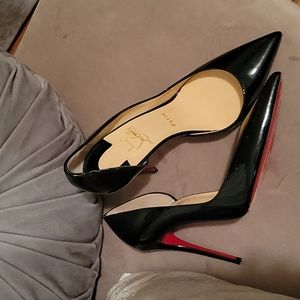 Christian Louboutin heels.👠